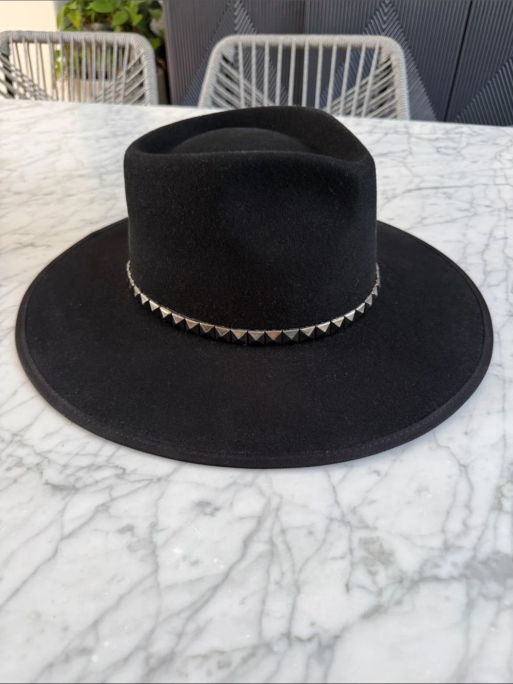 Olive And Pique "Gene" Wool Rancher Hat. Black/Silver Stud Hat Band OS